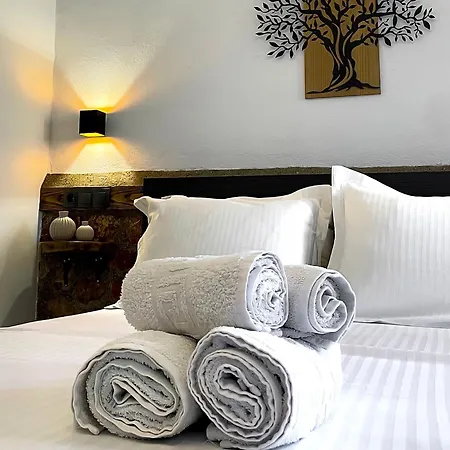 Archontiko Kantilis Bed & Breakfast