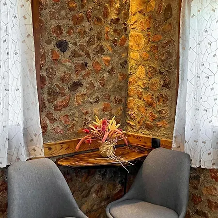 Archontiko Kantilis * Díon