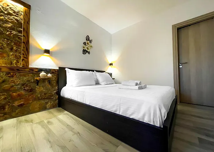 Archontiko Kantilis B&B Díon